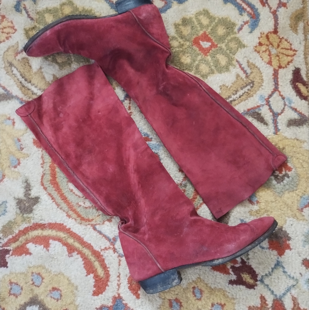 CHANEL Vintage Burgundy Suede Scrunch Flat Boots 7